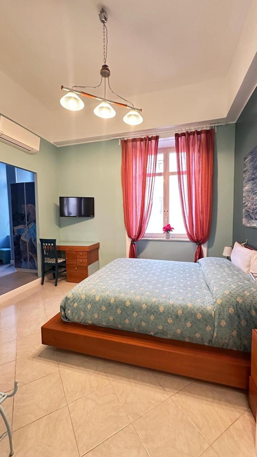 Bed & Breakfast A Casa Di Mariecloude Naples